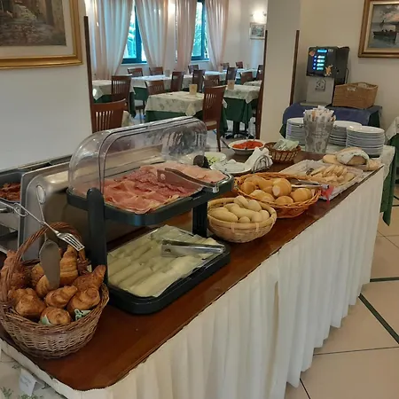 Ombrosa Hotel