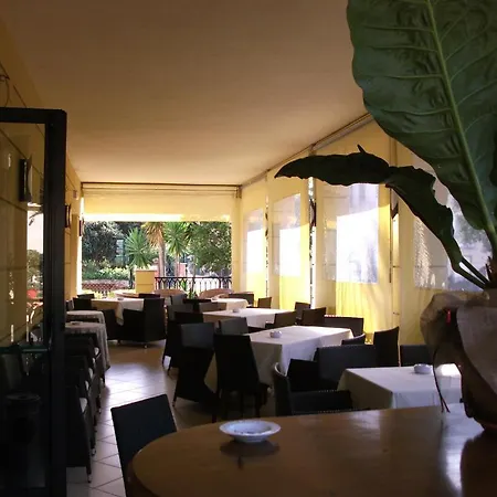 Ombrosa Hotel 3*
