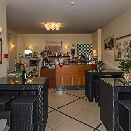 Hotel Ombrosa 3*